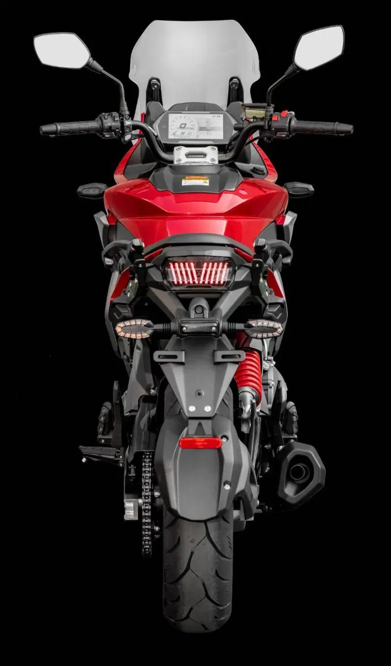 Cyclone RX650 (2025 - 26) (11)