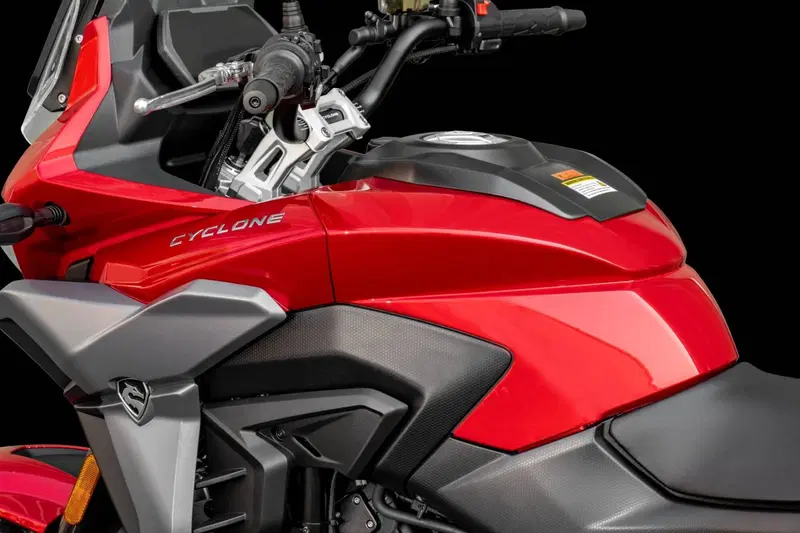 Cyclone RX650 (2025 - 26) (18)