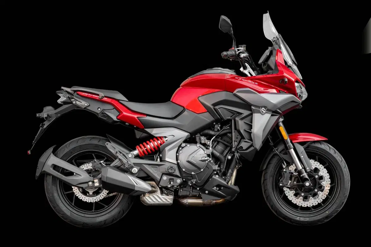 Cyclone RX650 (2025 - 26) (20)