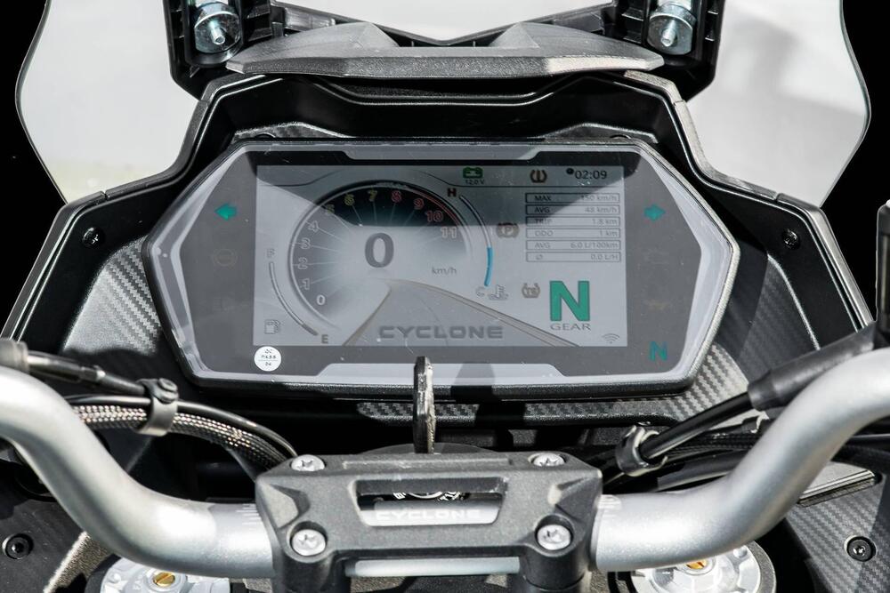 Cyclone RX600 (2025) (4)