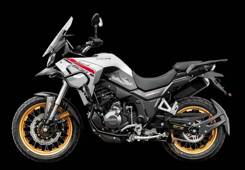 Cyclone RX600 (2025 - 26) (8)