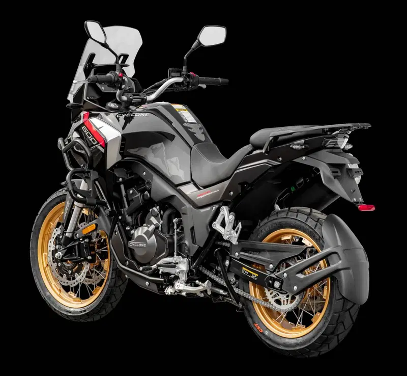 Cyclone RX600 (2025 - 26) (16)