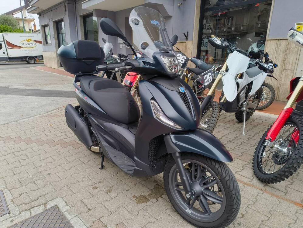 Piaggio Beverly 400 S ABS-ASR (2021 - 24) (2)