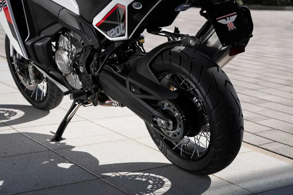 Moto Morini X-Cape 1200: dettagli (11)