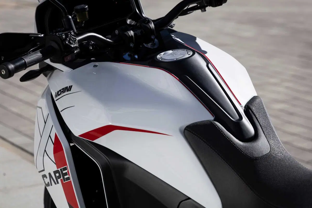 Moto Morini X-Cape 1200: dettagli (3)