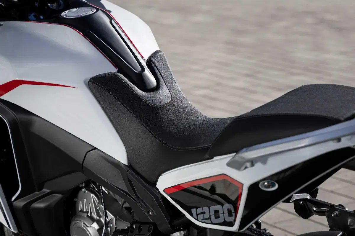 Moto Morini X-Cape 1200: dettagli (14)