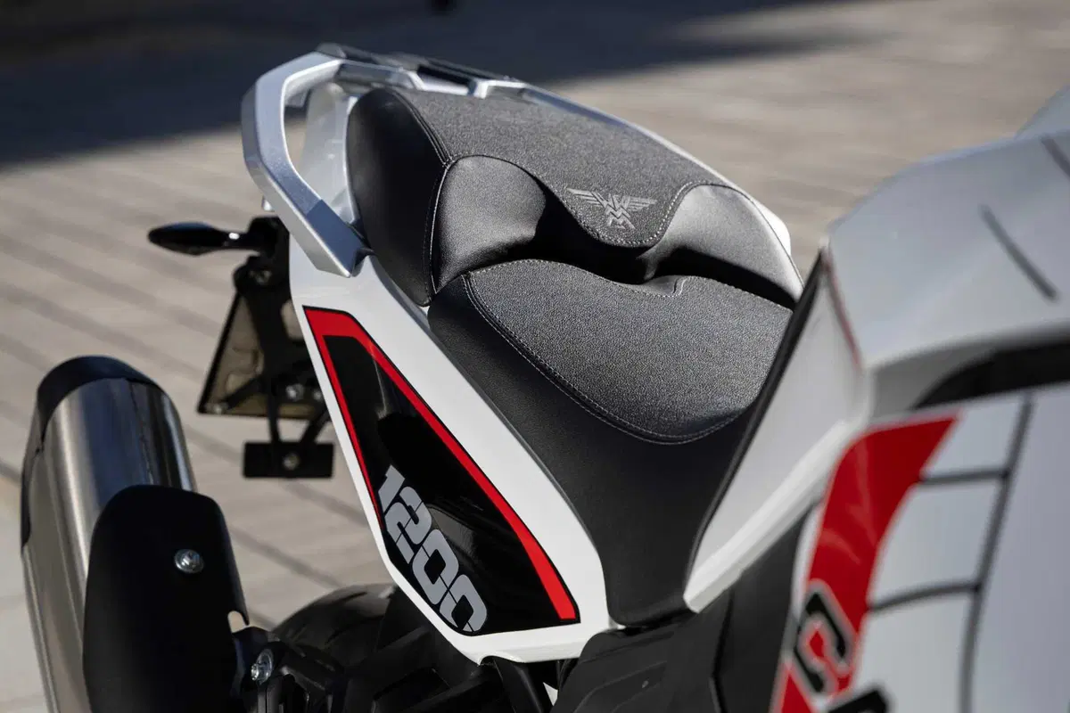 Moto Morini X-Cape 1200: dettagli (16)