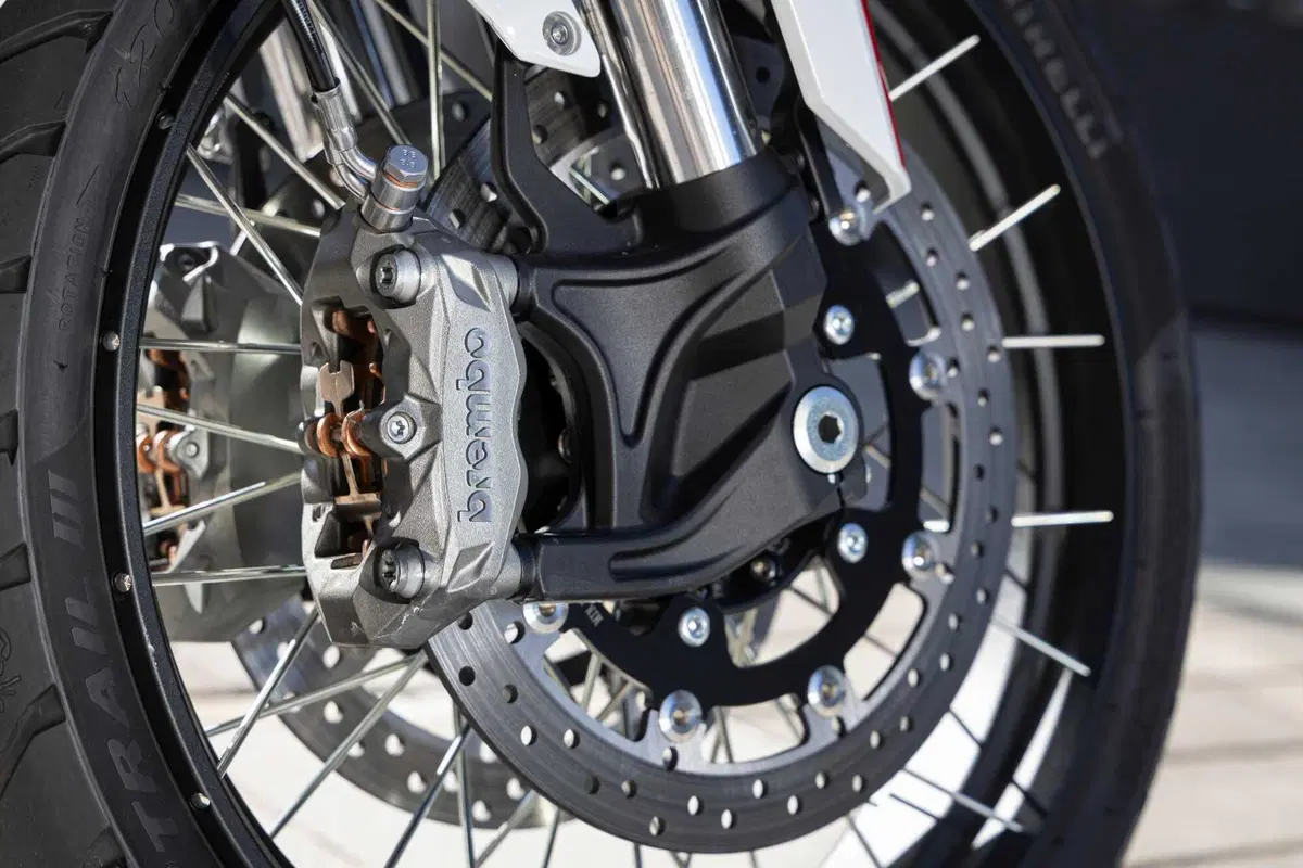 Moto Morini X-Cape 1200: dettagli (17)