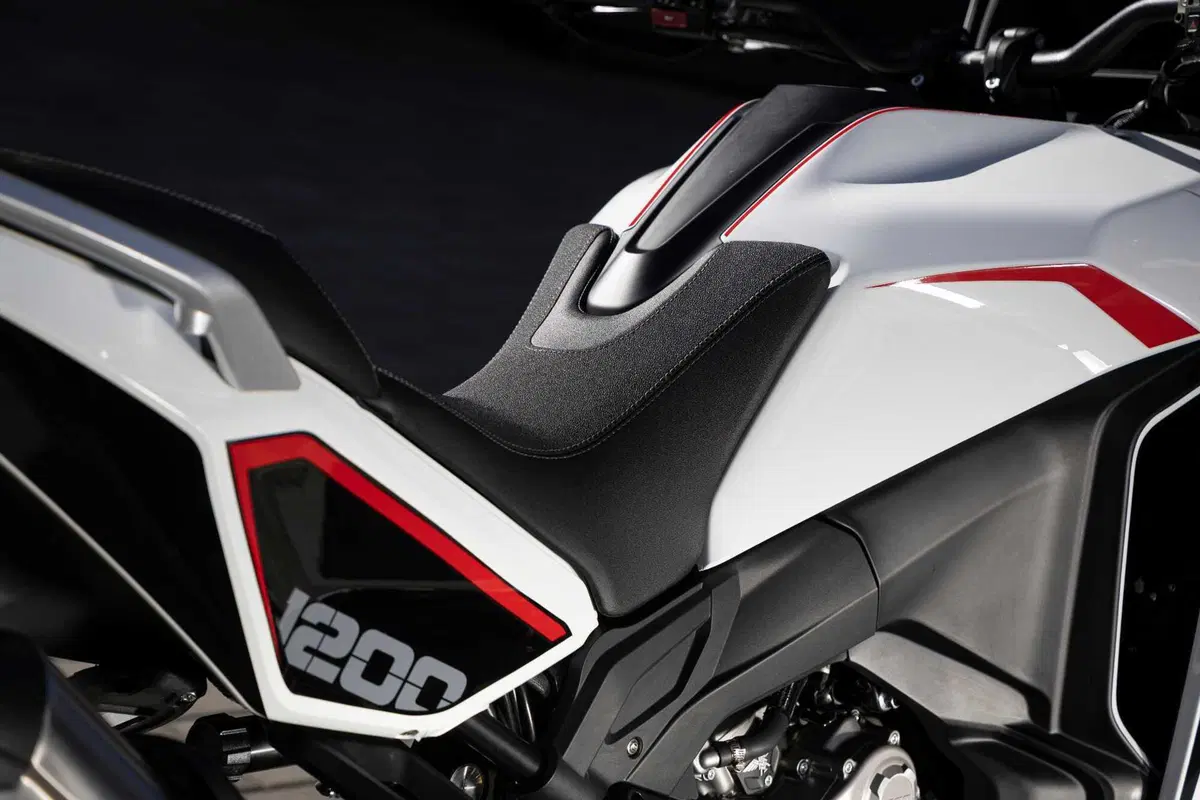 Moto Morini X-Cape 1200: dettagli (19)