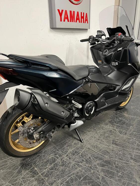 Yamaha T-Max 560 Tech Max (2022 - 24) (4)