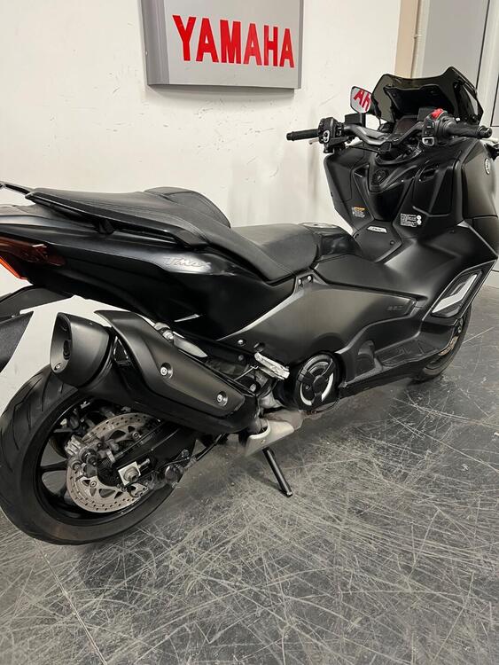 Yamaha T-Max 560 (2022 - 24) (4)
