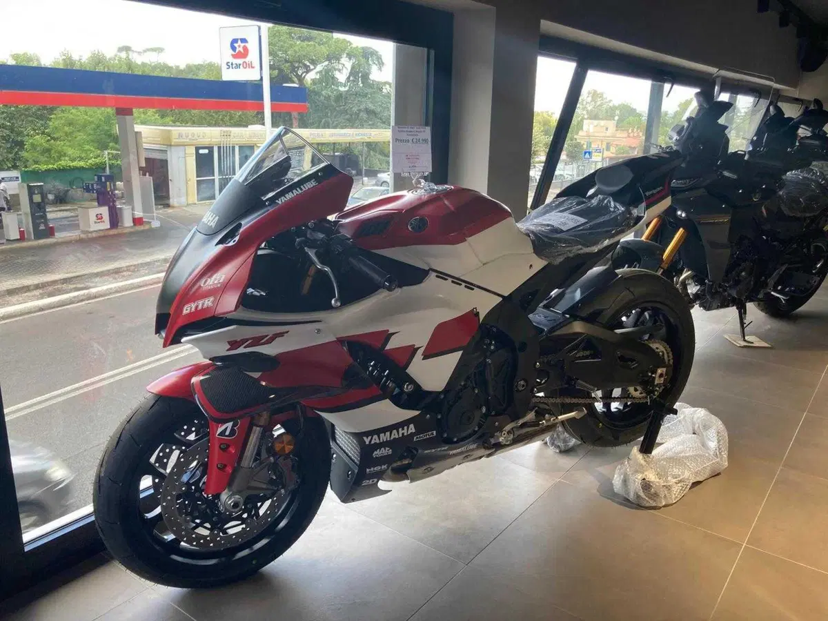 Rossi Moto & Yamaha, tutte le strade portano a Roma! (19)