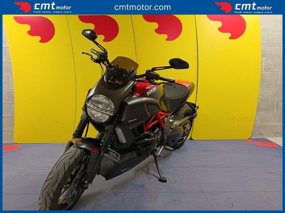 Ducati Diavel 1200 Carbon (2010 - 13) (2)