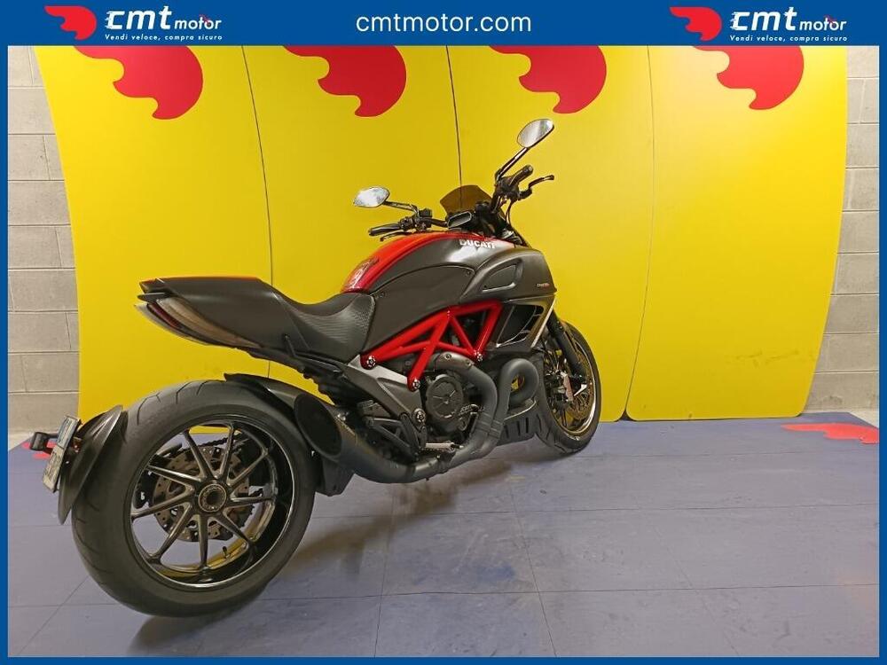 Ducati Diavel 1200 Carbon (2010 - 13) (4)