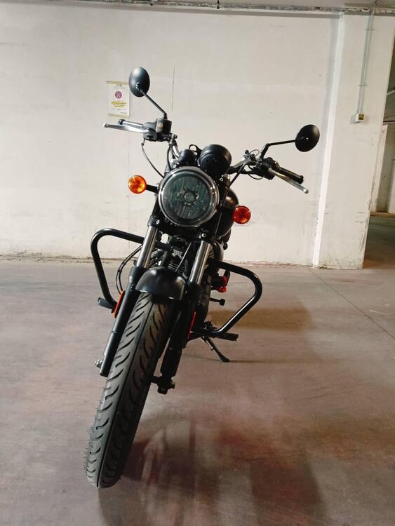 Royal Enfield Meteor 350 Stellar (2021 - 25) (4)
