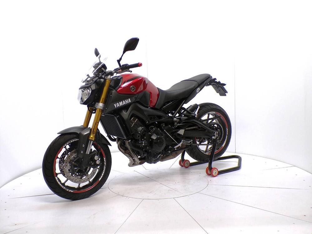 Yamaha MT-09 ABS (2016) (3)