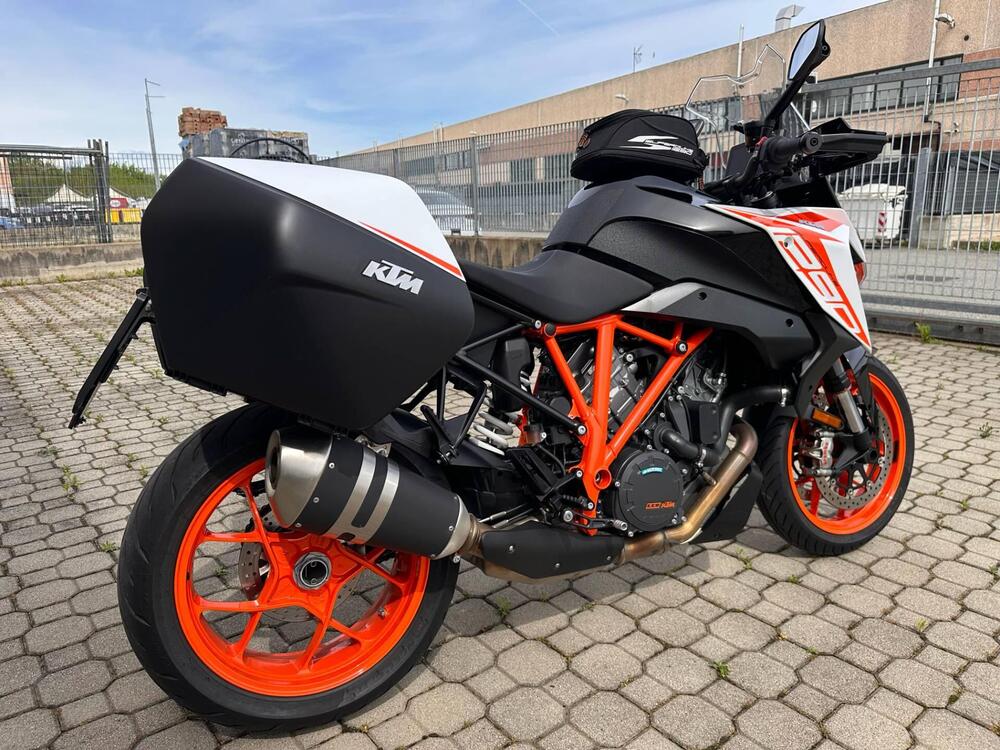 KTM 1290 Super Duke GT (2019 - 20) (3)