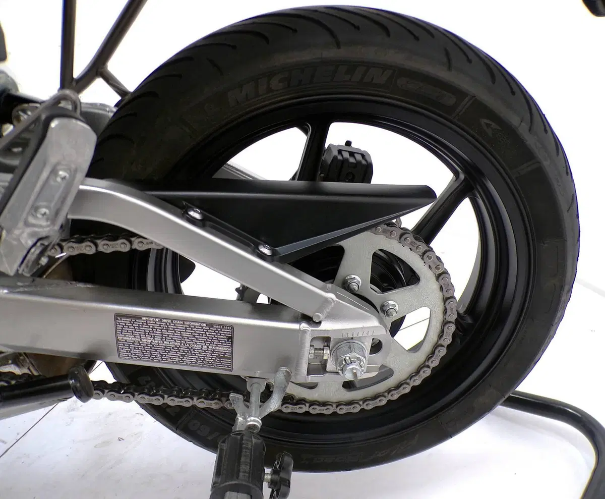 Kawasaki Versys 650 (2010 - 13) (11)