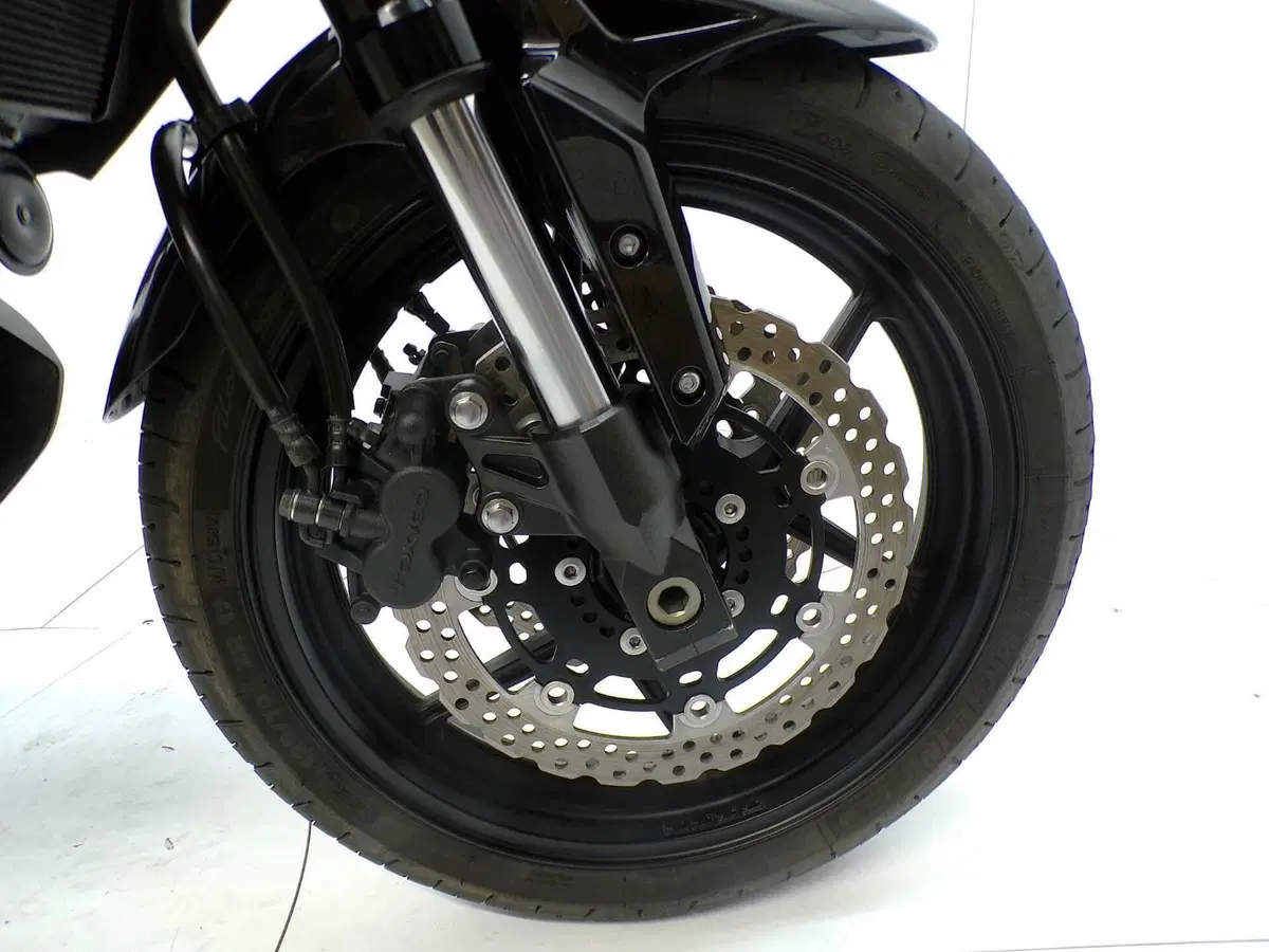 Kawasaki Versys 650 (2010 - 13) (12)