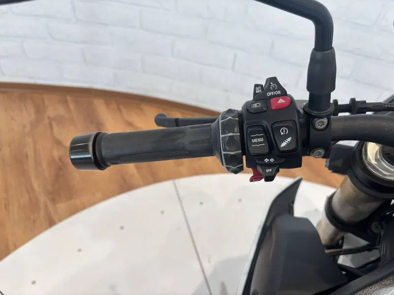 Bmw S 1000 R (2017 - 20) (7)