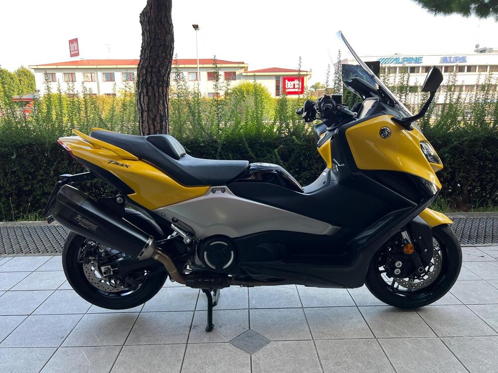 Yamaha T-Max 560 (2022 - 24) (2)