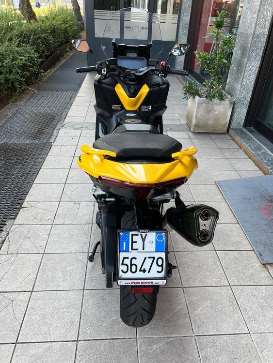 Yamaha T-Max 560 (2022 - 24) (4)