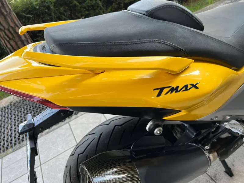 Yamaha T-Max 560 (2022 - 24) (7)