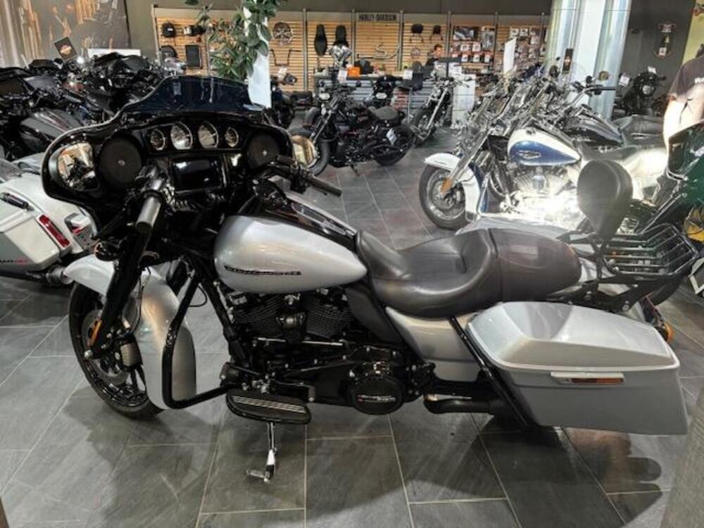 Harley-Davidson 114 Street Glide Special (2019 - 20) - FLHXS (5)