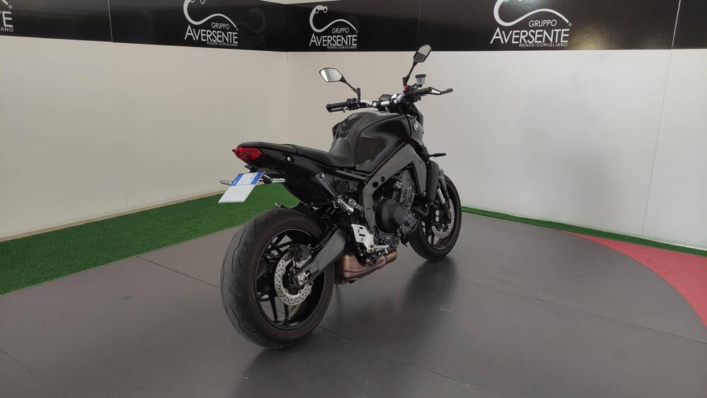 Yamaha MT-09 (2021 - 23) (4)