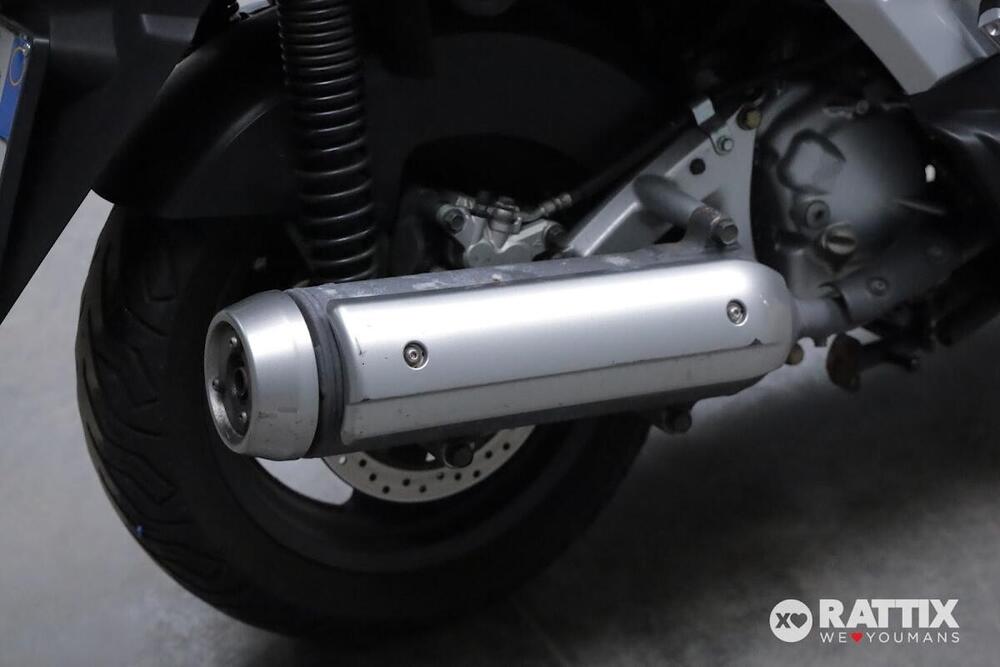 Yamaha X-Max 250 (2007 - 09) (3)