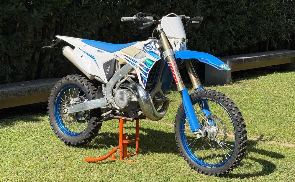 Tm Moto EN 300 Fi ES 2T (2022)