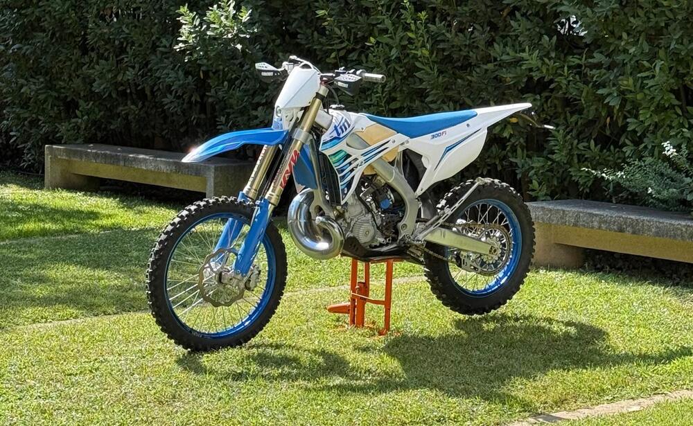 Tm Moto EN 300 Fi ES 2T (2022) (4)