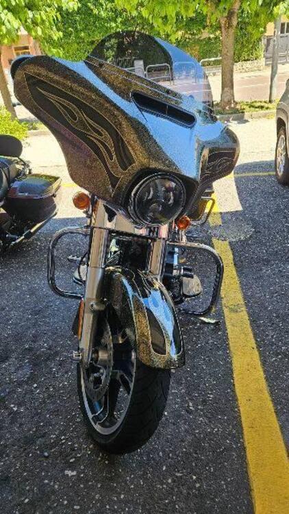 Harley-Davidson 107 Street Glide (2017 - 19) - FLHX (2)