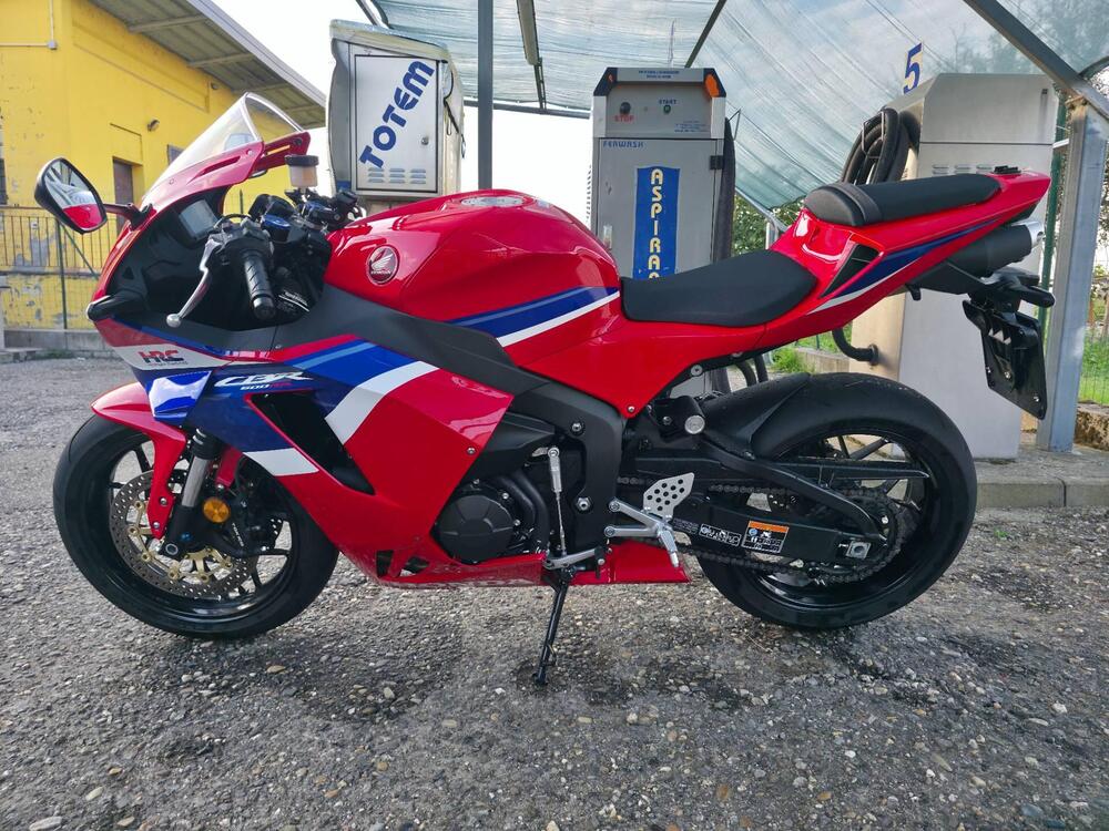 Honda CBR 600 RR (2024 - 25) (5)