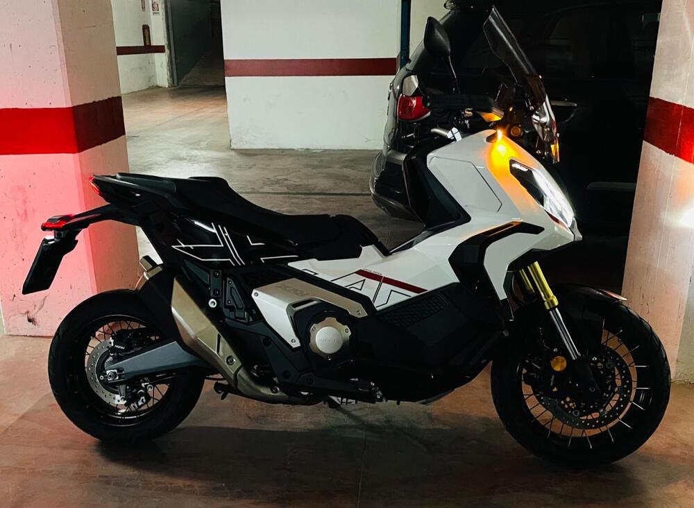 Honda X-ADV 750 DCT (2021 - 24) (4)
