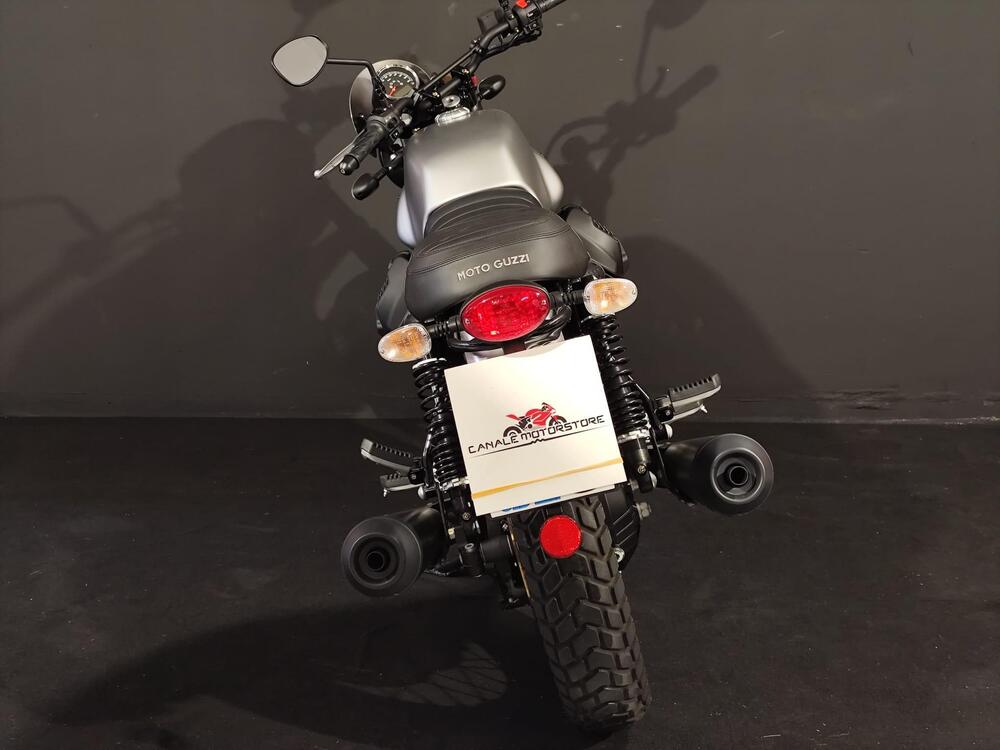 Moto Guzzi V7 III Rough (2018 - 20) (4)