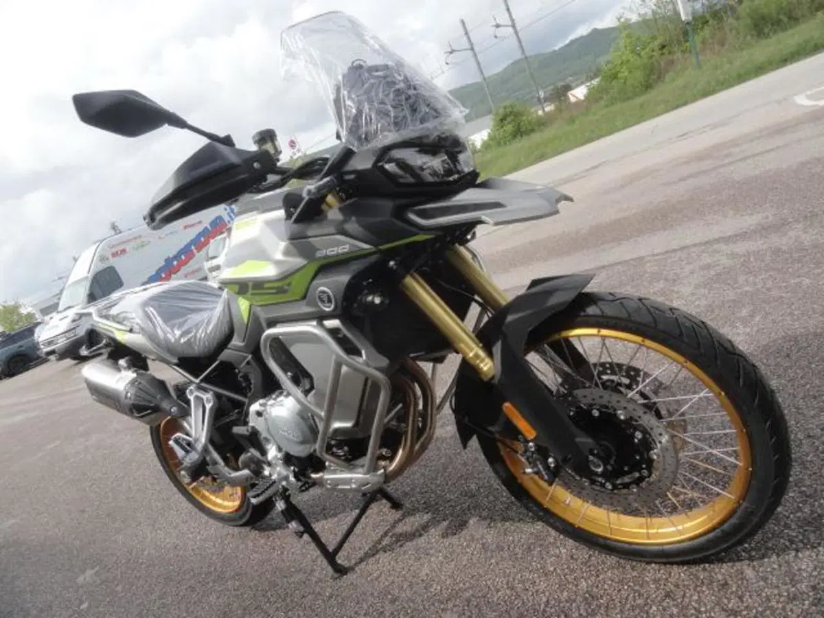 Voge Valico 900DSX (2024 - 26) (20)