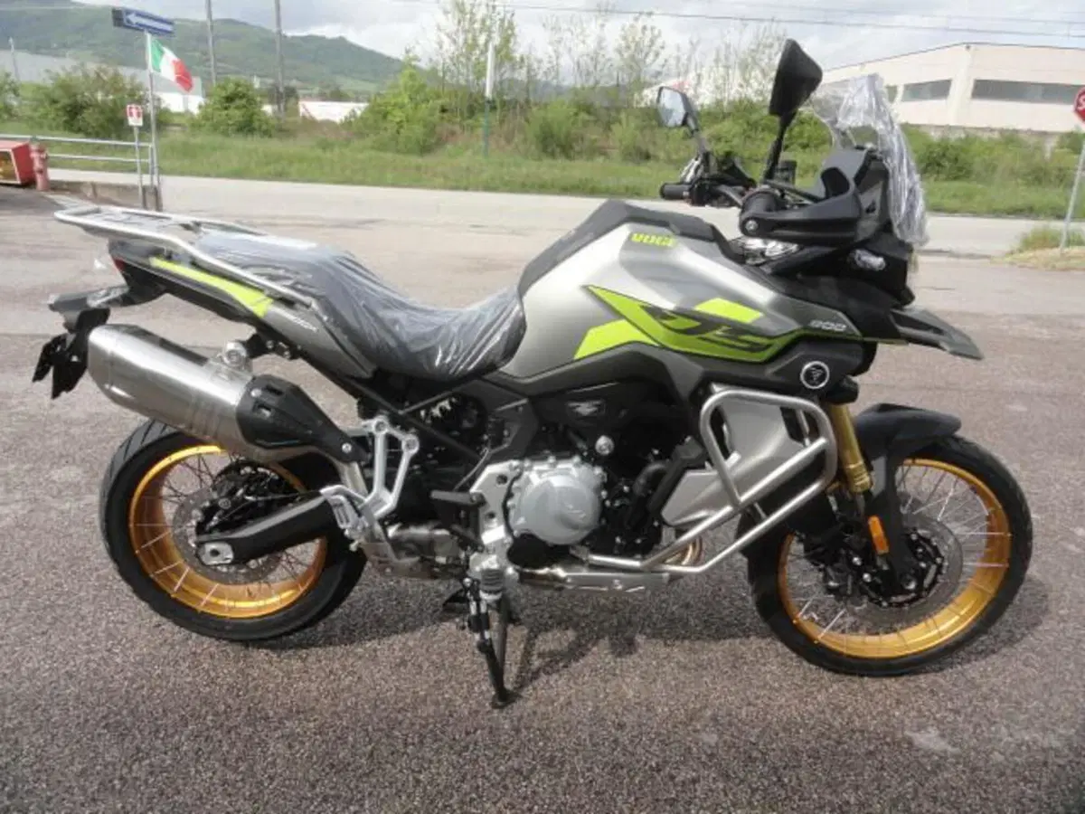 Voge Valico 900DSX (2024 - 26) (4)