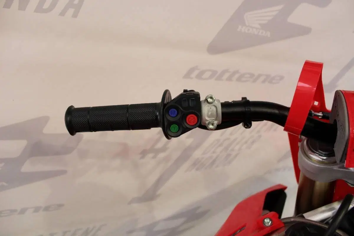 Honda CRF 250R (2026) (5)