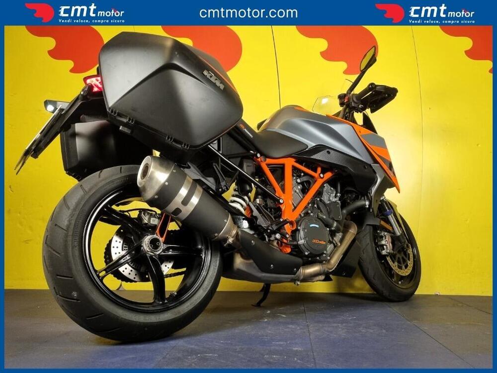 KTM 1290 Super Duke GT (2022 - 25) (4)