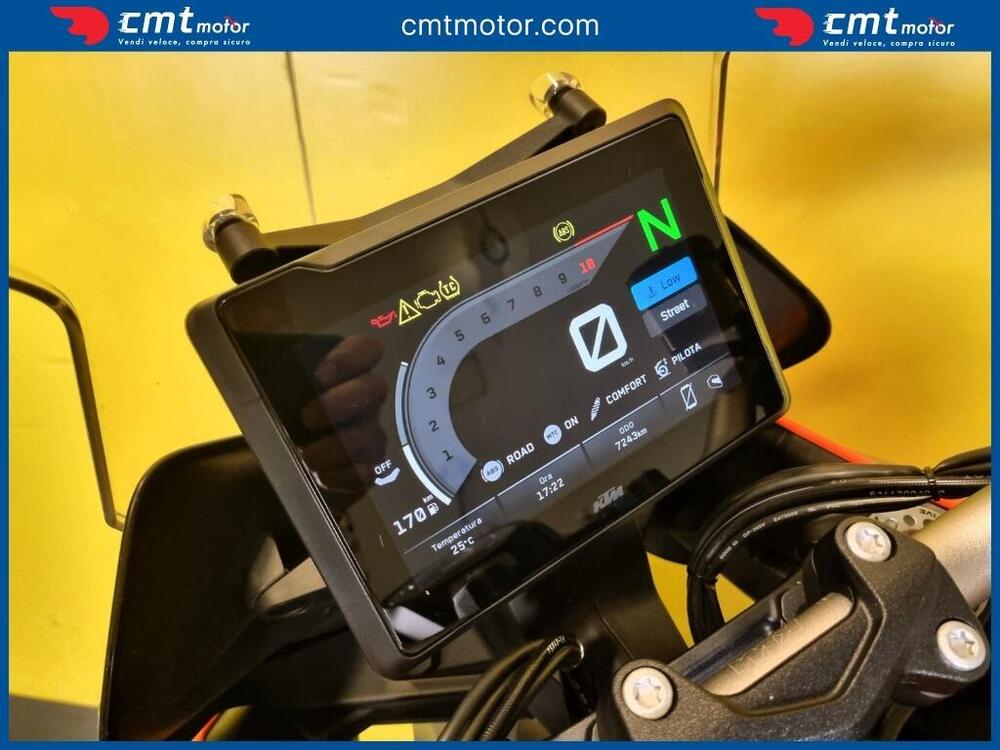 KTM 1290 Super Duke GT (2022 - 25) (5)