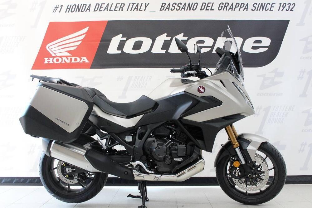 Honda NT 1100 DCT Electronic Suspension (2025)