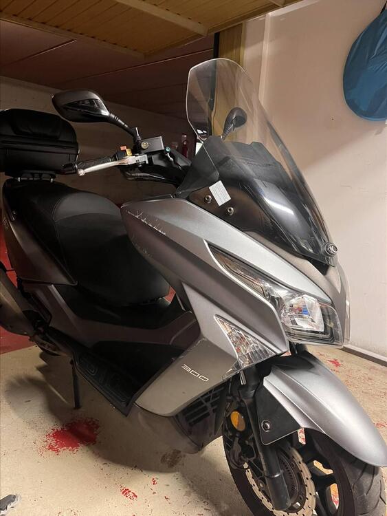 Kymco X-Town 300i ABS (2016 - 20) (4)