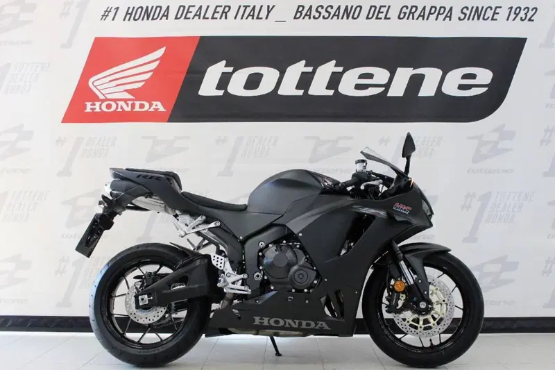 Honda CBR 600 RR (2024 - 26)