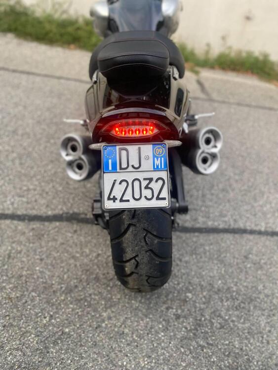 Yamaha VMAX (2008 - 17) (2)