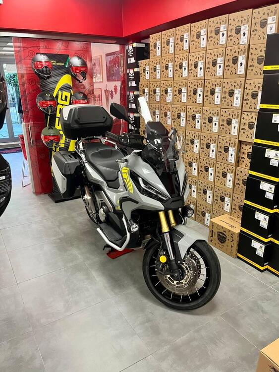 Honda X-ADV 750 DCT Travel (2021 - 24) (3)