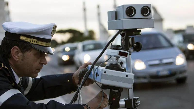 Autovelox, a ottobre si rischia lo spegnimento: lo conferma il ministro Salvini