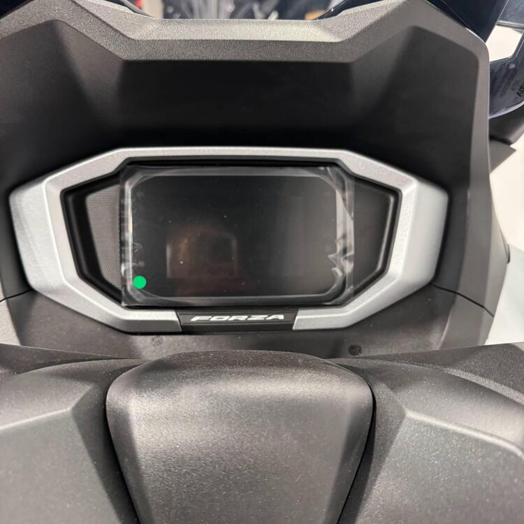 Honda Forza 125 (2025) (4)