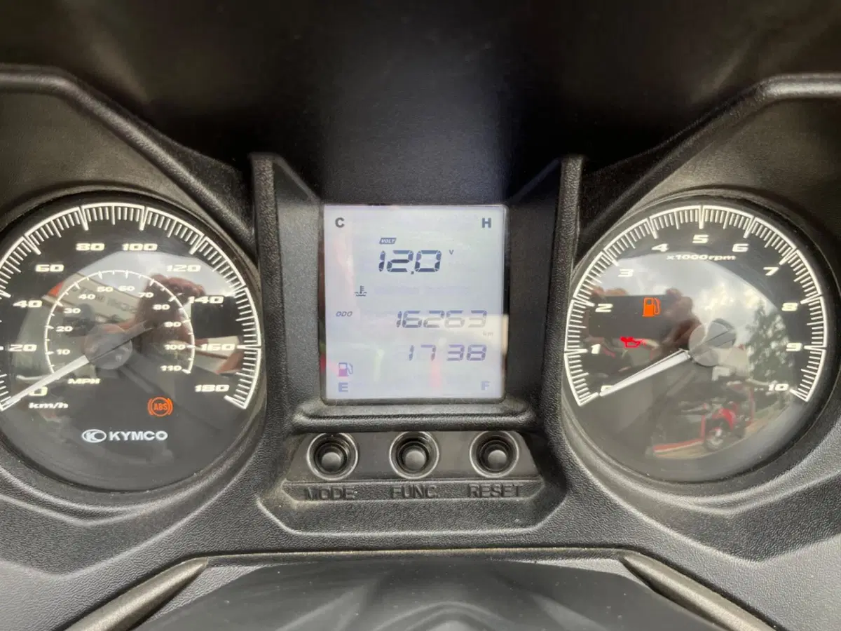 Kymco X-Town 300i City (2021 - 25) (18)