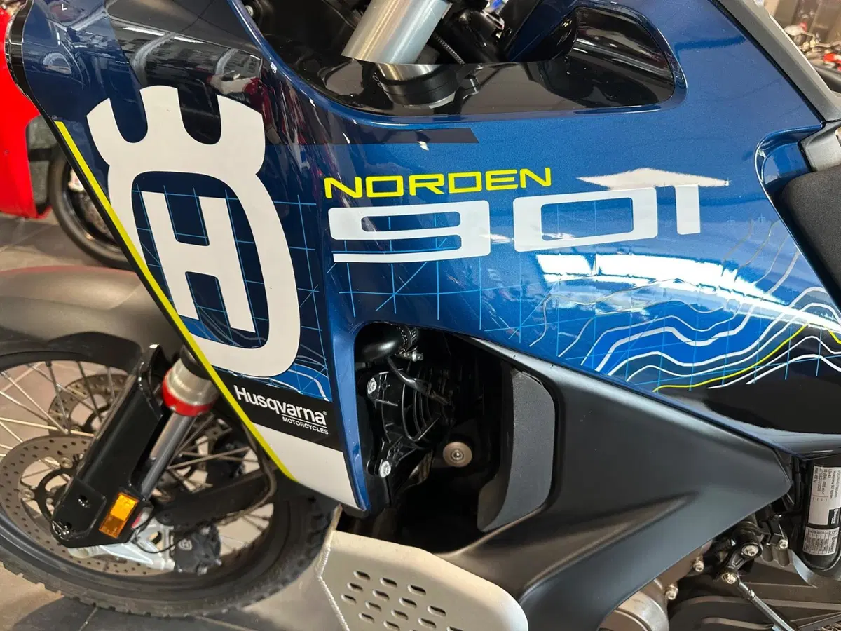Husqvarna Norden 901 Expedition (2023 - 24) (15)